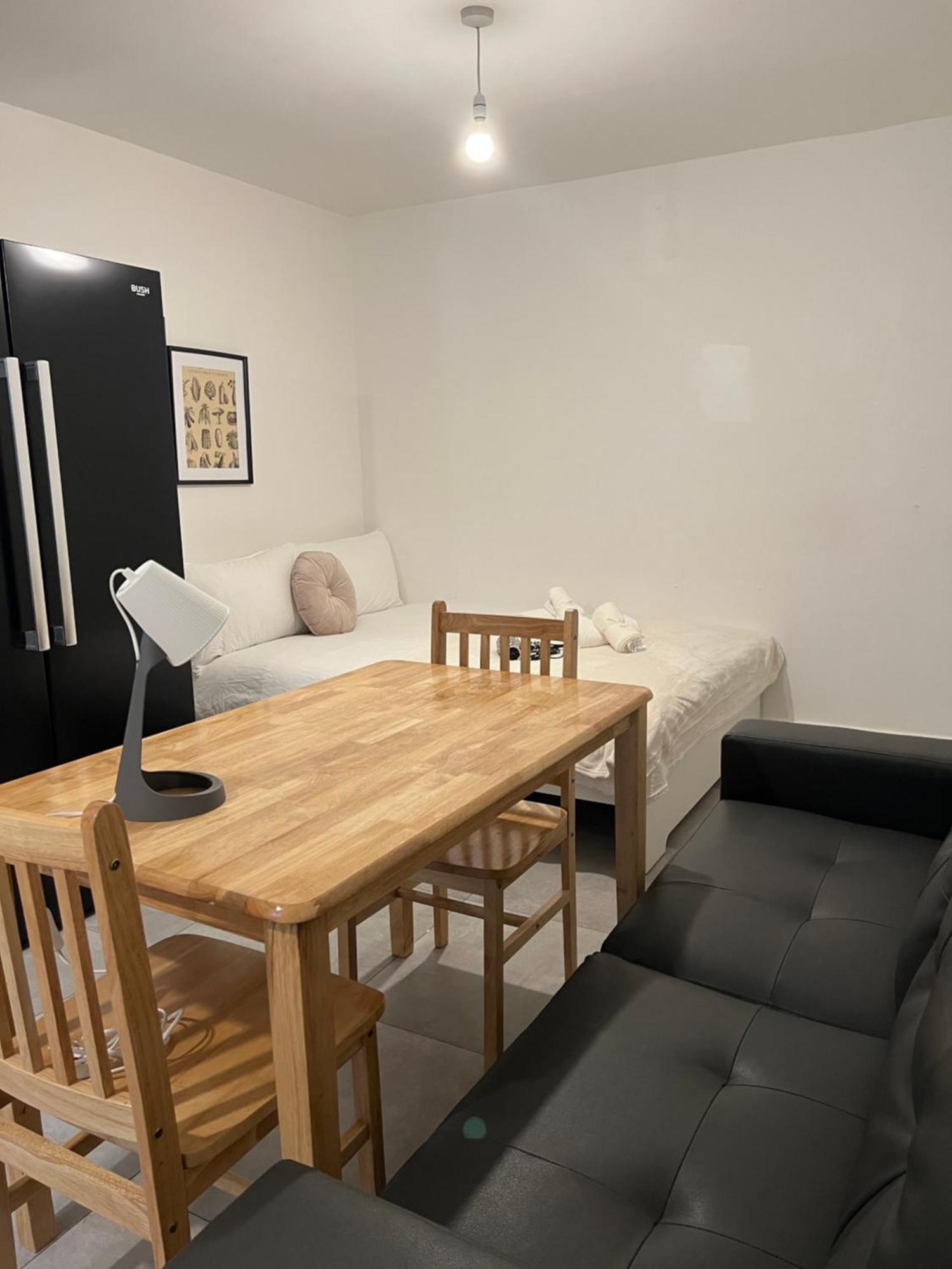 Lovely Double Rooms In Euston & Square In Central ロンドン エクステリア 写真