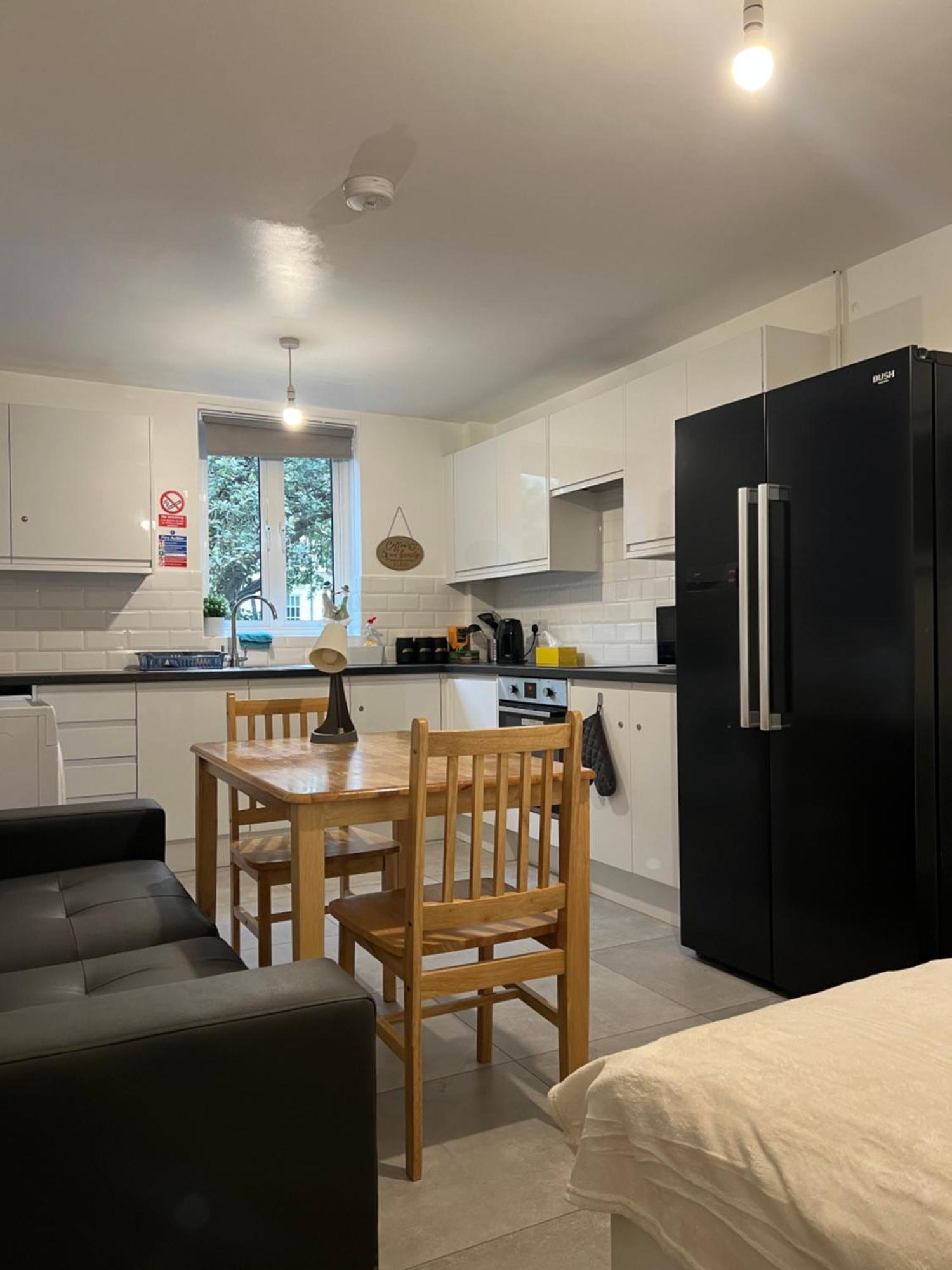 Lovely Double Rooms In Euston & Square In Central ロンドン エクステリア 写真