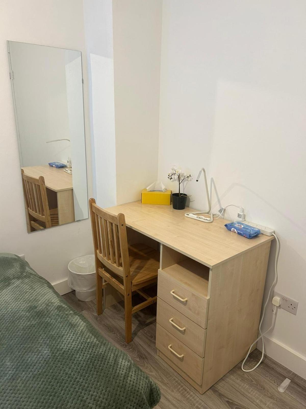 Lovely Double Rooms In Euston & Square In Central ロンドン エクステリア 写真