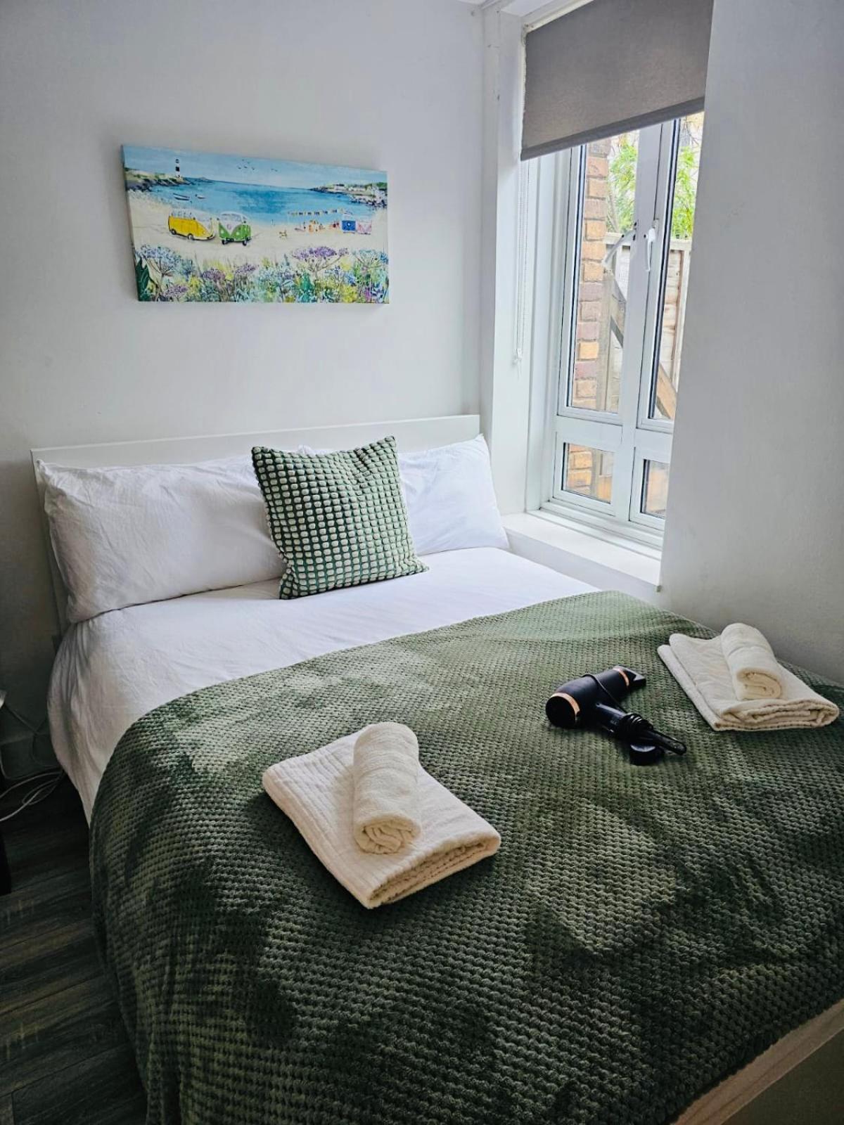 Lovely Double Rooms In Euston & Square In Central ロンドン エクステリア 写真